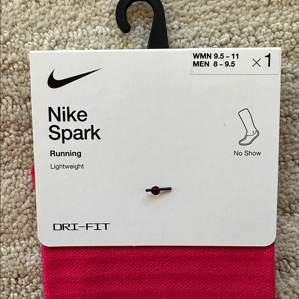 NWT 2 Pairs of Nike Spark Lightweight No-Show Running Socks Women 9.5-11 M 8-9.5